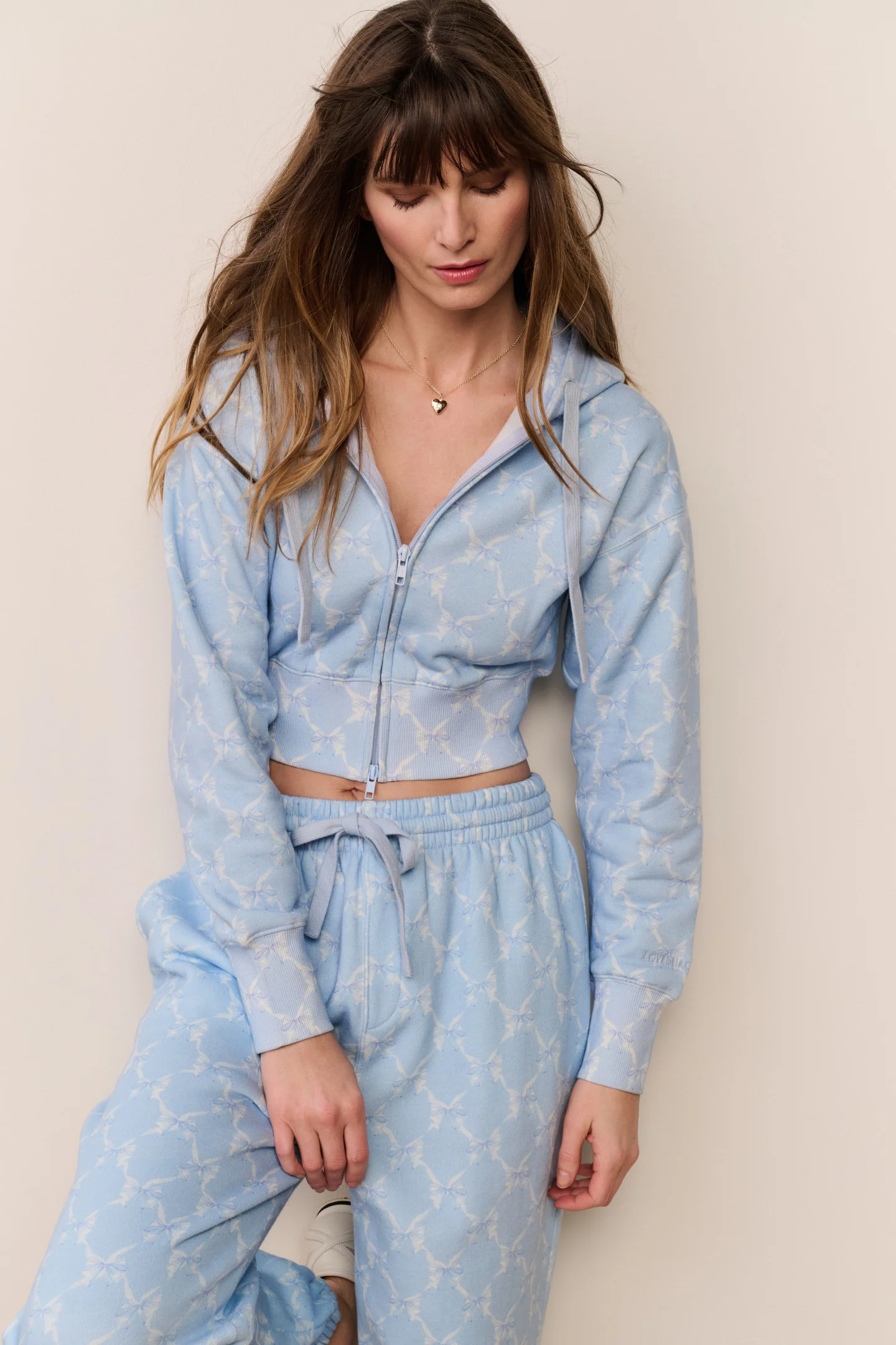 Arienne Cropped Bow Print Hoodie - Image 7