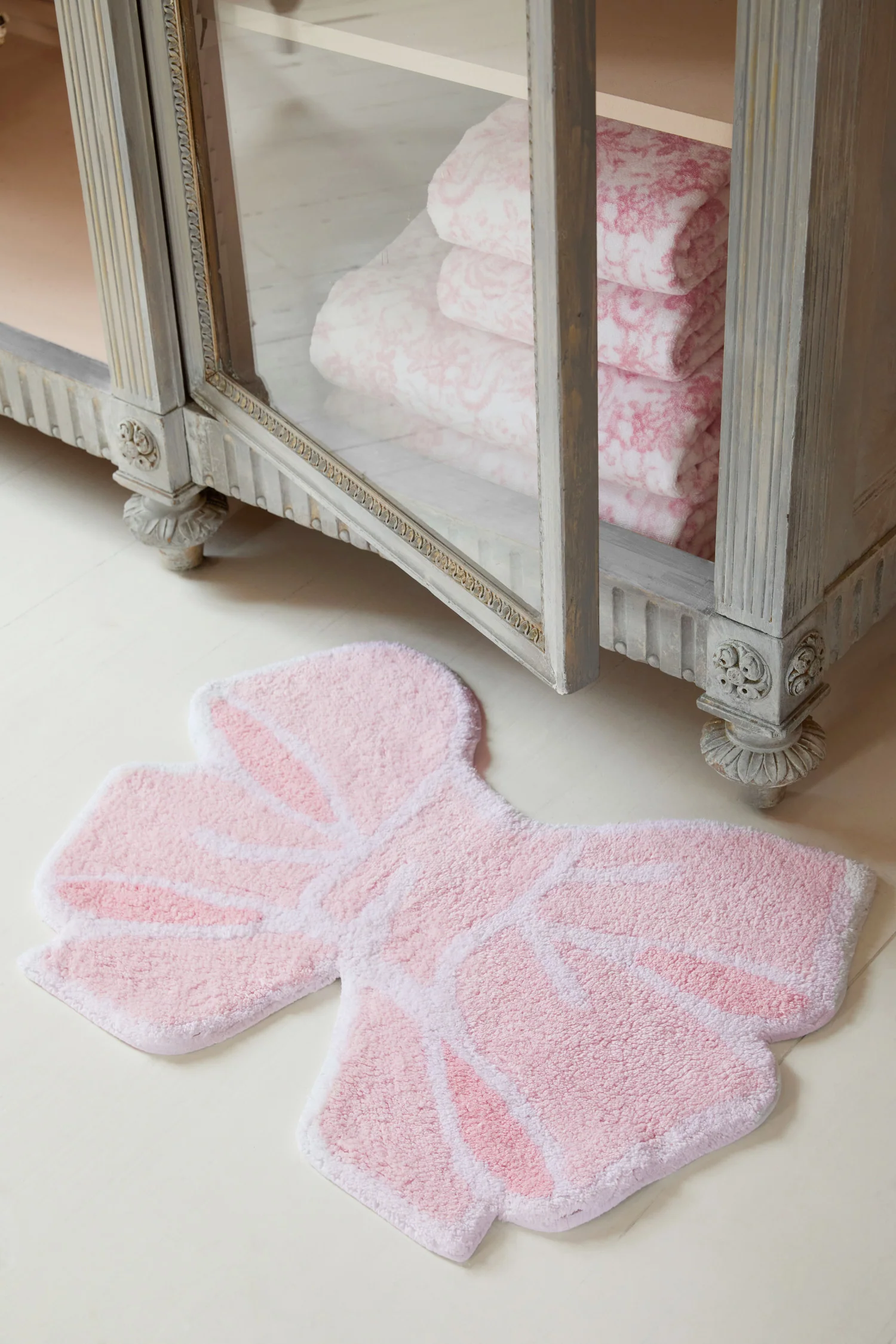 Bow Bath Rug - Image 4