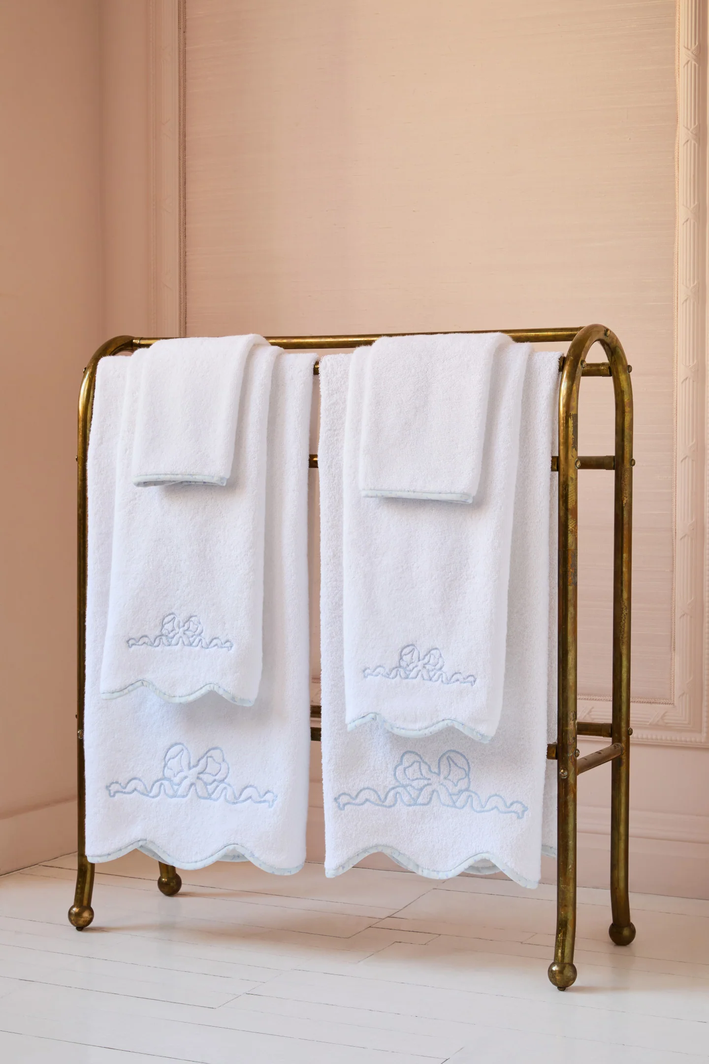 Bow-Embroidered Bath Towel - Image 2