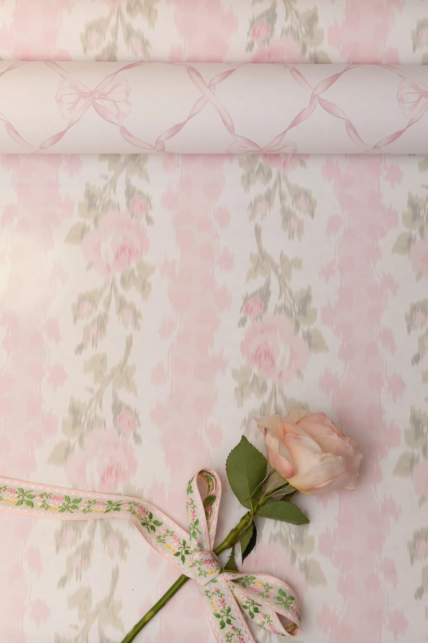 Blooming Heirloom Standard Wallpaper - Image 3
