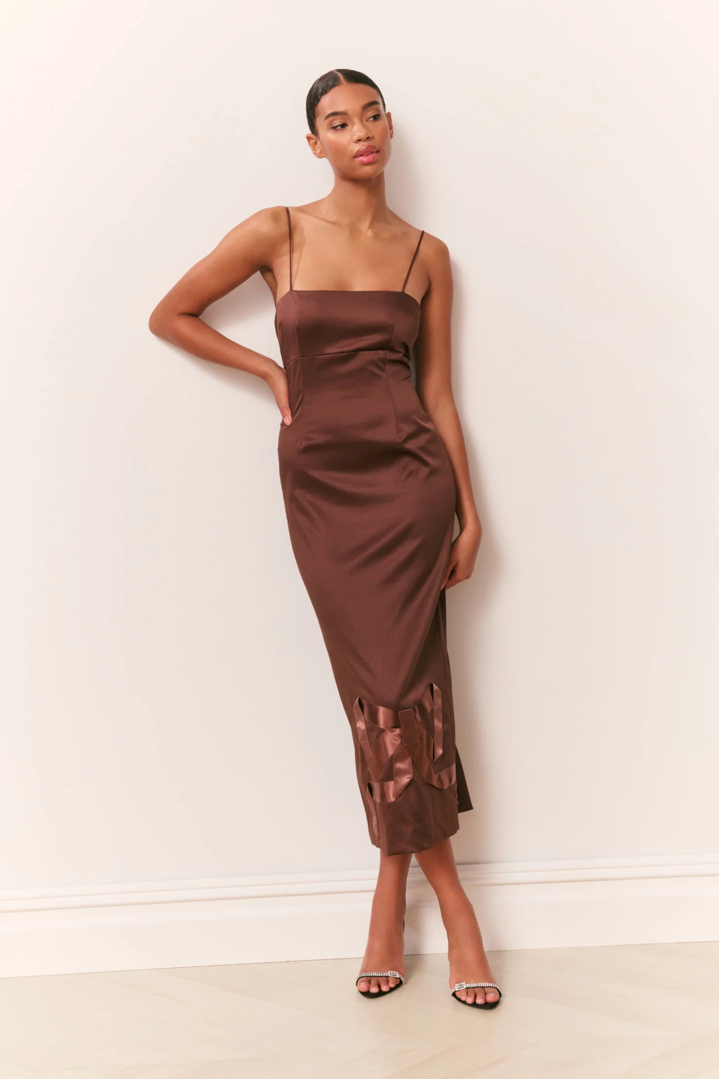 Calise Satin Bow Detail Midi Dress - Image 2