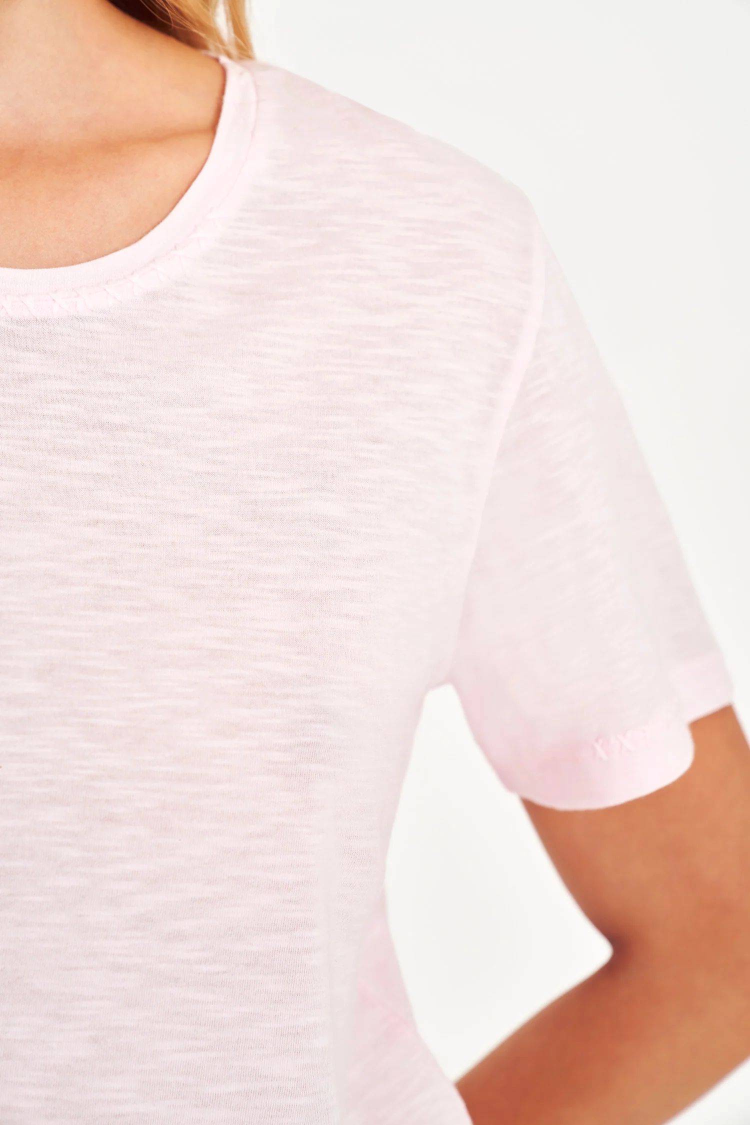 Calix Cotton Tee - Image 12