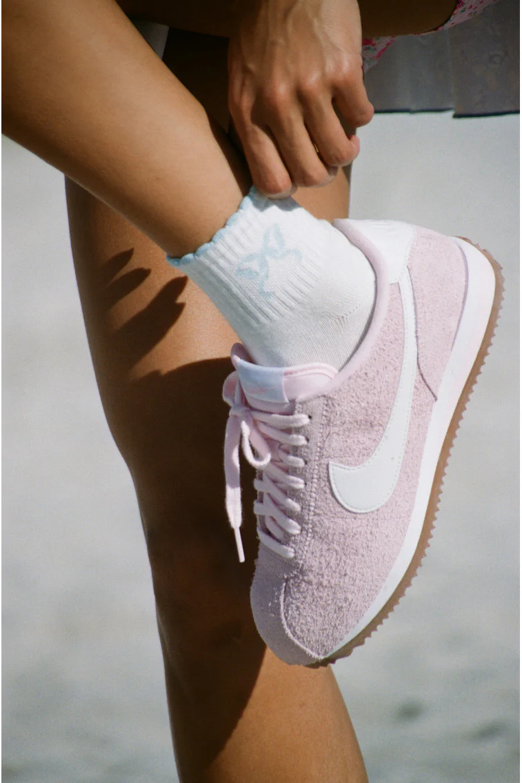 Doyenne Cotton Bow Ankle Socks - Image 5