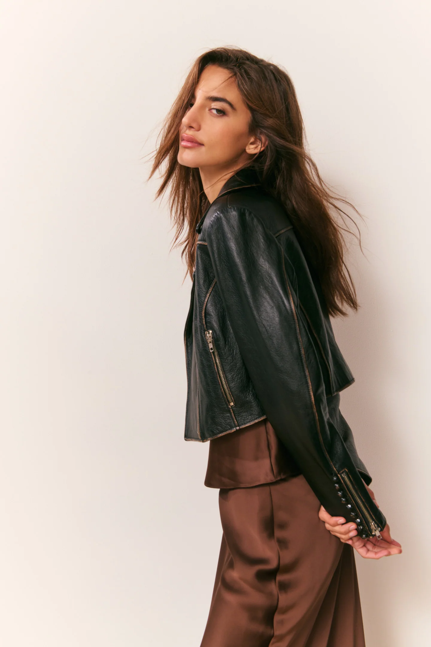 Nyssara Distressed Leather Jacket - Image 5