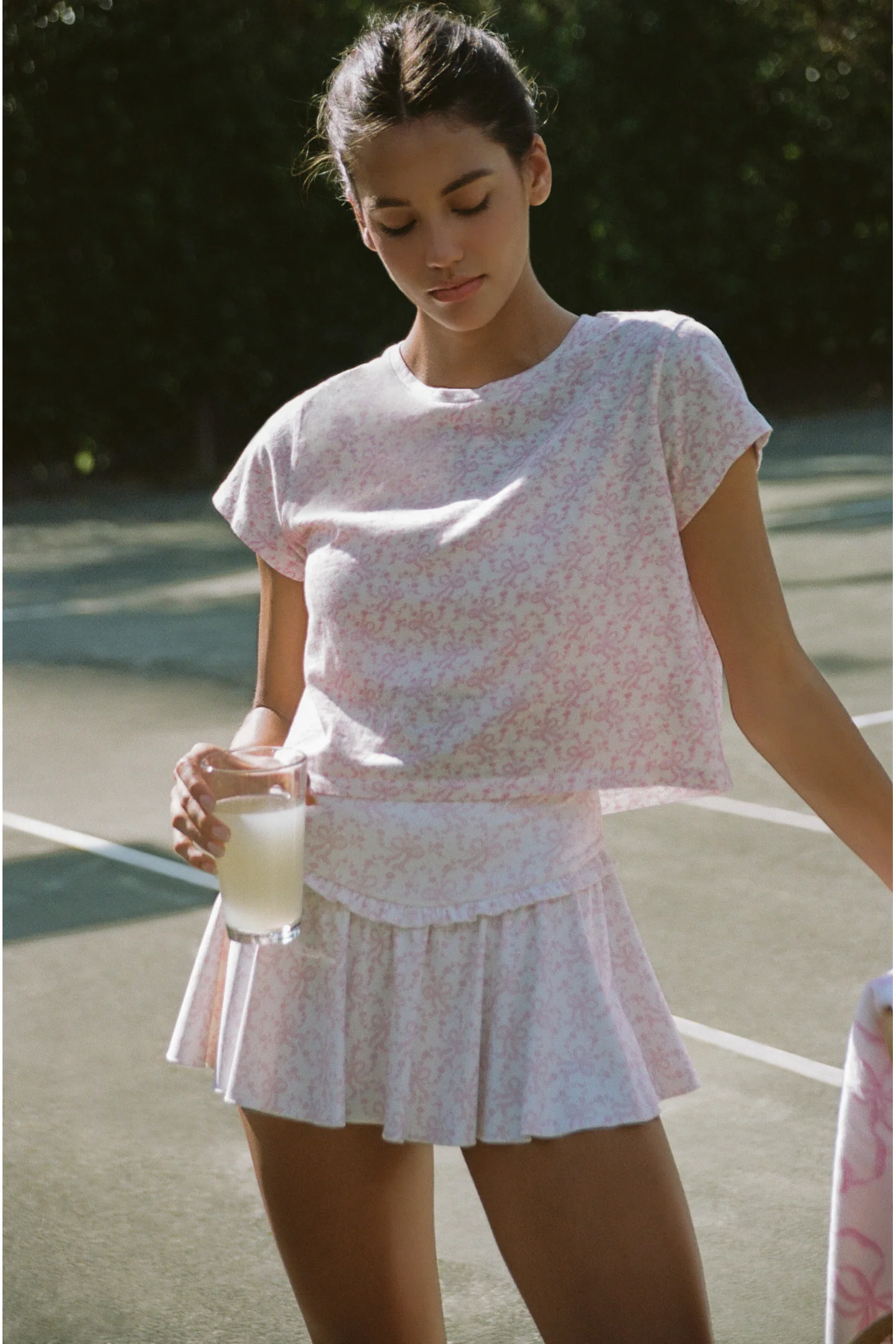Rubin Bow Print Cropped Tee - Image 2