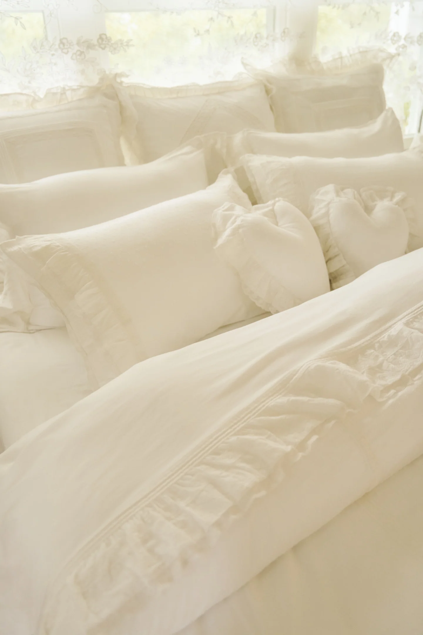 Victorian Sheet And Pillow Case Set - Image 5