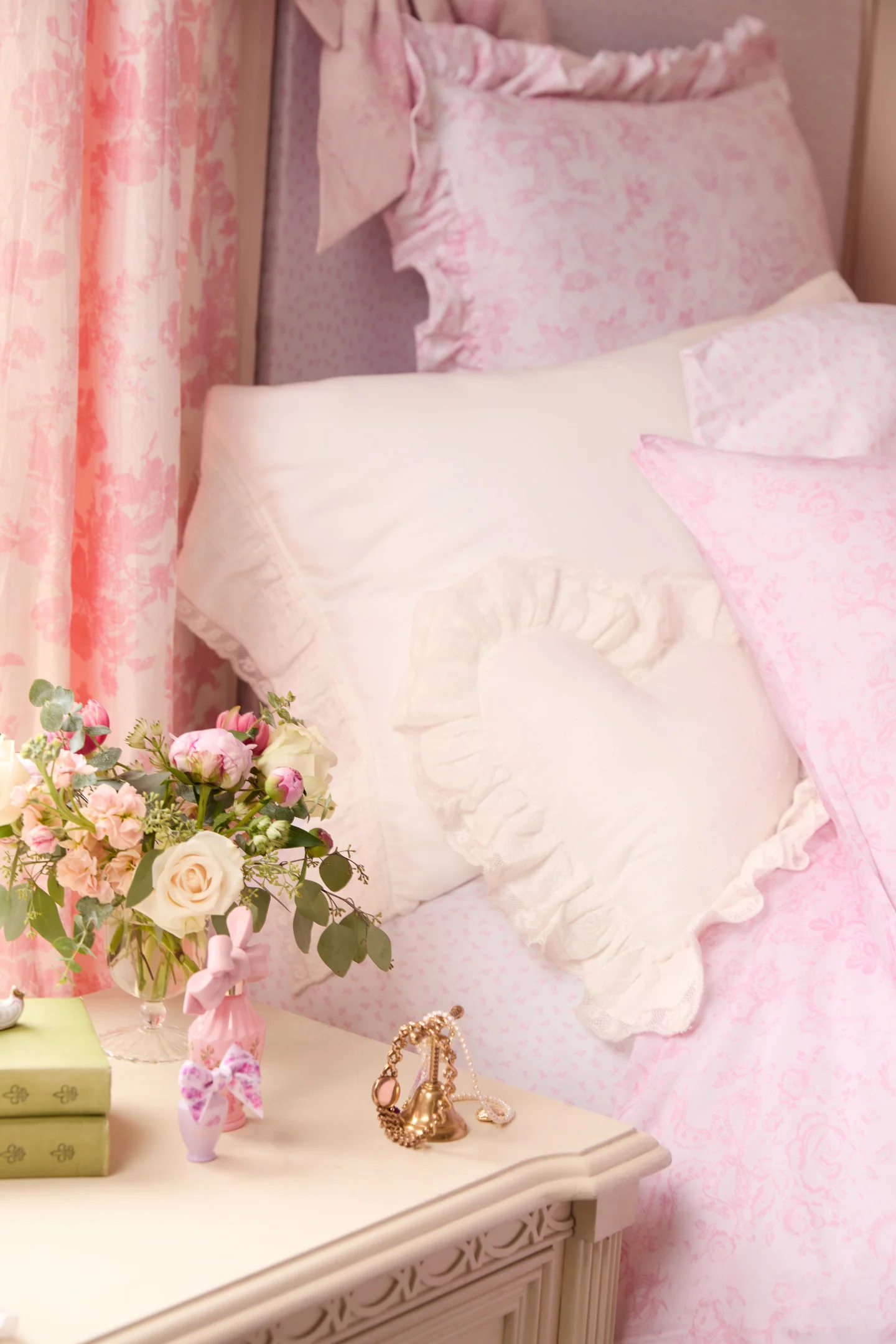 Victorian Mini Accent Pillow - Image 3