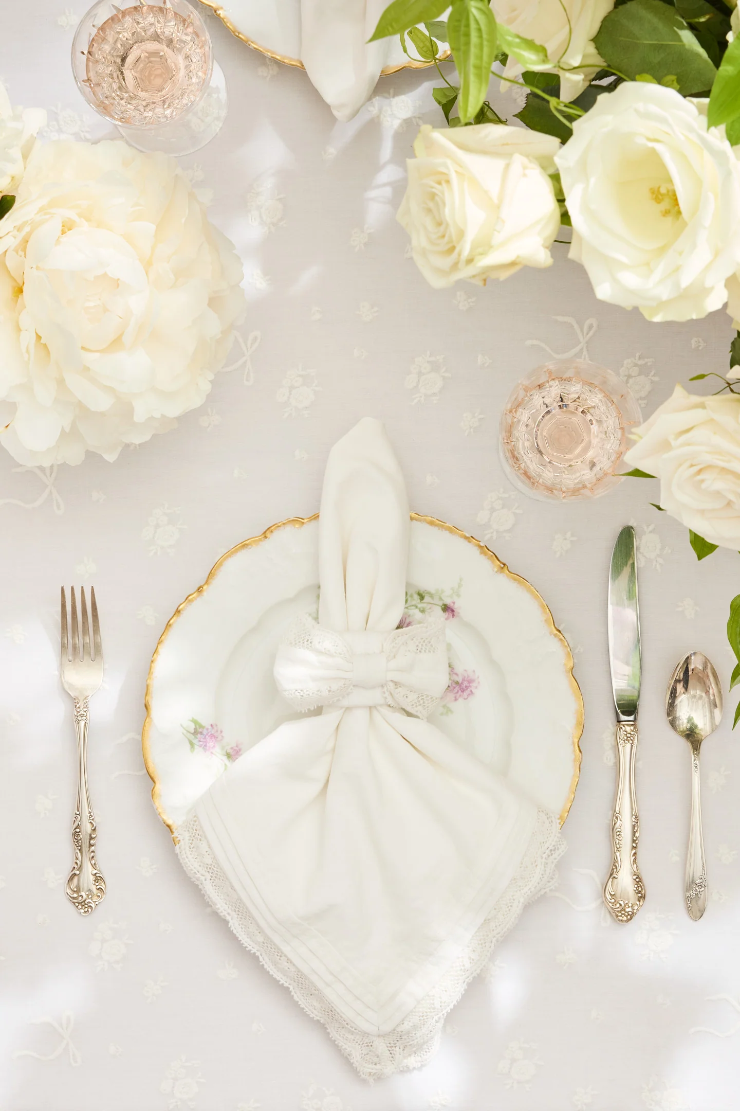 Victorian Napkins - Set of 4 - Image 4