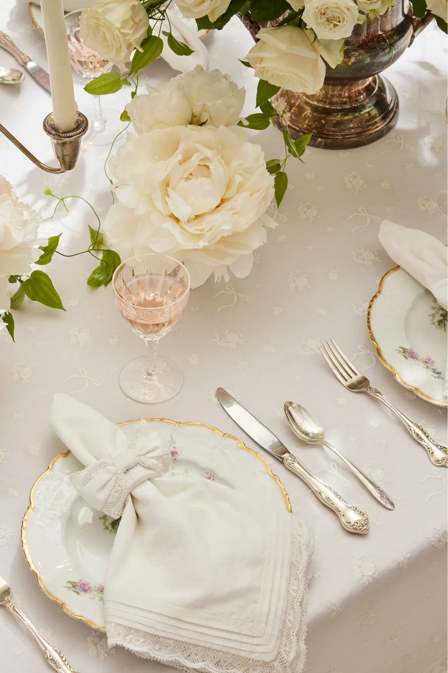 Victorian Table Linen - Image 4
